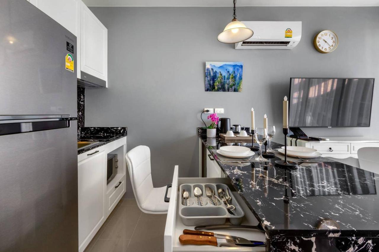 Palmyrah Surin, Modern 1Br With Terrace, 150 Meters To Surin Beach ภายนอก รูปภาพ